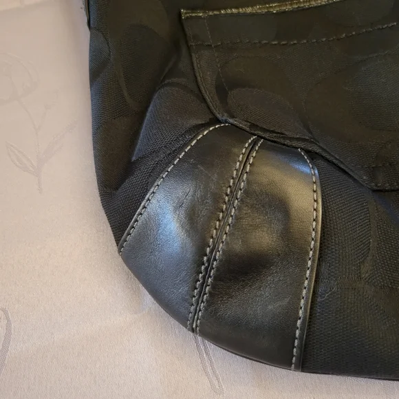 Coach Ergo shoulder Hobo in signature canvas black - Picture 8 of 14